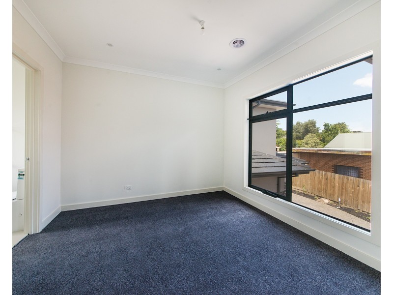 1/20 Tamar Grove, Oakleigh VIC 3166
