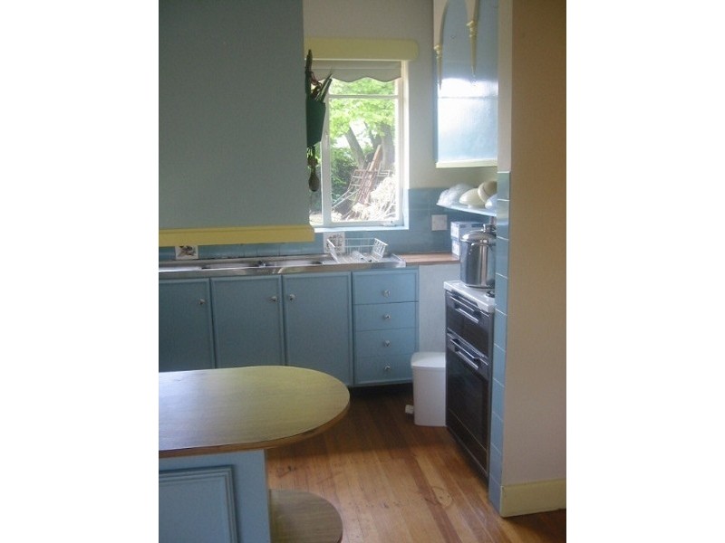 F12/2015 Princes Highway, Clayton VIC 3168