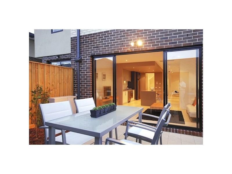 23 AUTUMN TERRACE, Clayton South VIC 3169