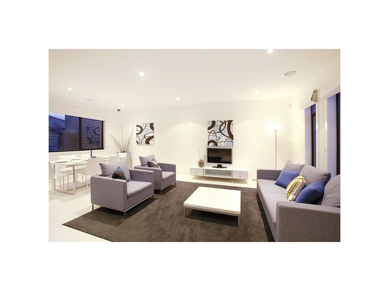 32 Botanic Drive, Clayton South VIC 3169