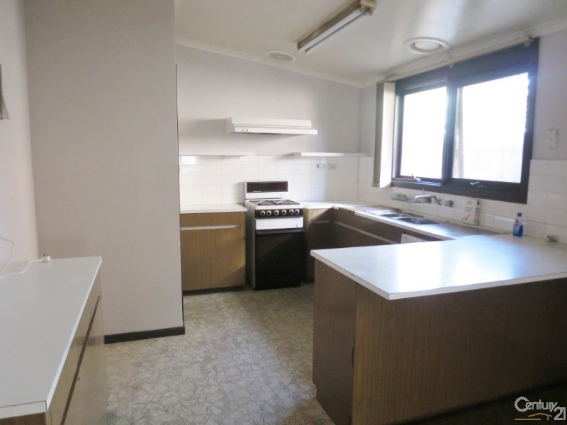 36 Glencannon Crescent, Clayton South VIC 3169