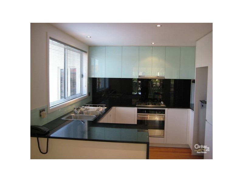 2/51 Schneider Crescent, Oakleigh South VIC 3167