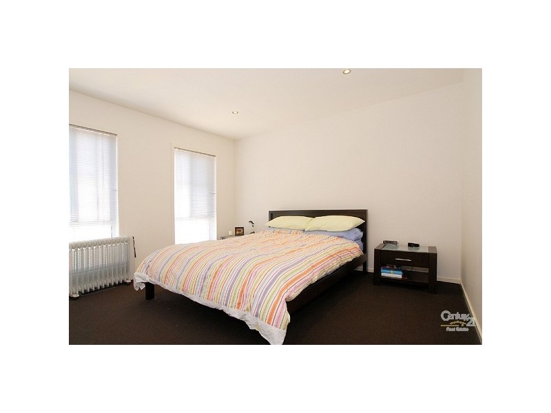 2/51 Schneider Crescent, Oakleigh South VIC 3167