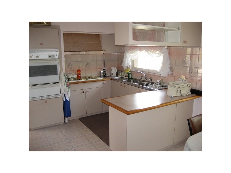 70 Sylvander Street, Clayton South VIC 3169