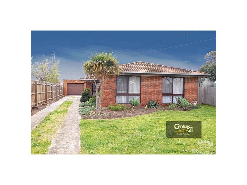 15 Debbie Close, Clarinda VIC 3169