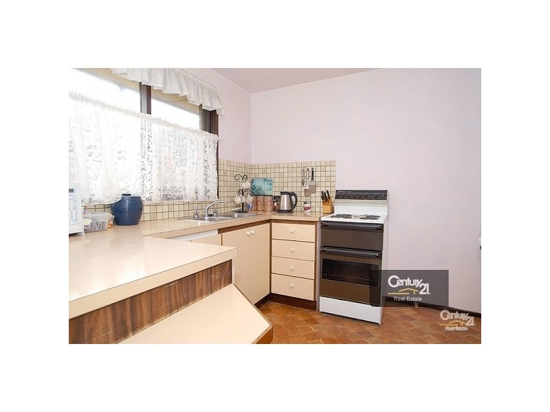 15 Debbie Close, Clarinda VIC 3169