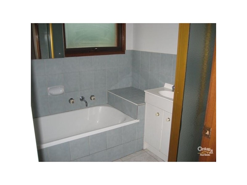 1 Tarago Crescent, Clarinda VIC 3169