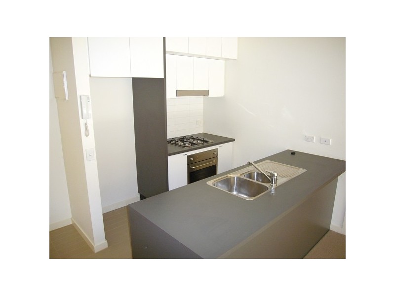 13 Evergreen Boulevard, Clayton South VIC 3169