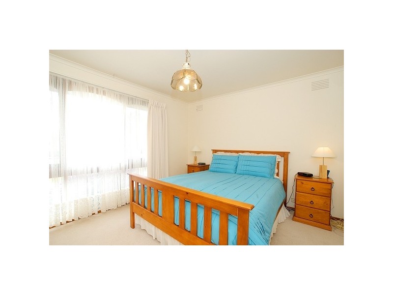 43 Tarago Crescent, Clayton South VIC 3169