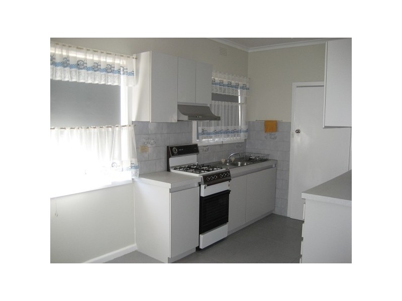 21 McMillan Street, Clayton South VIC 3169