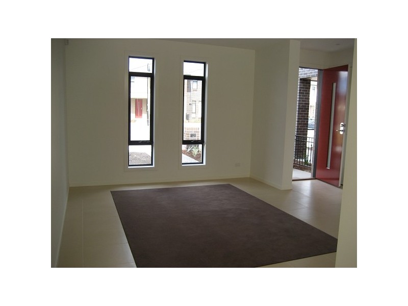 23 Evergreen Blvd, Clayton South VIC 3169