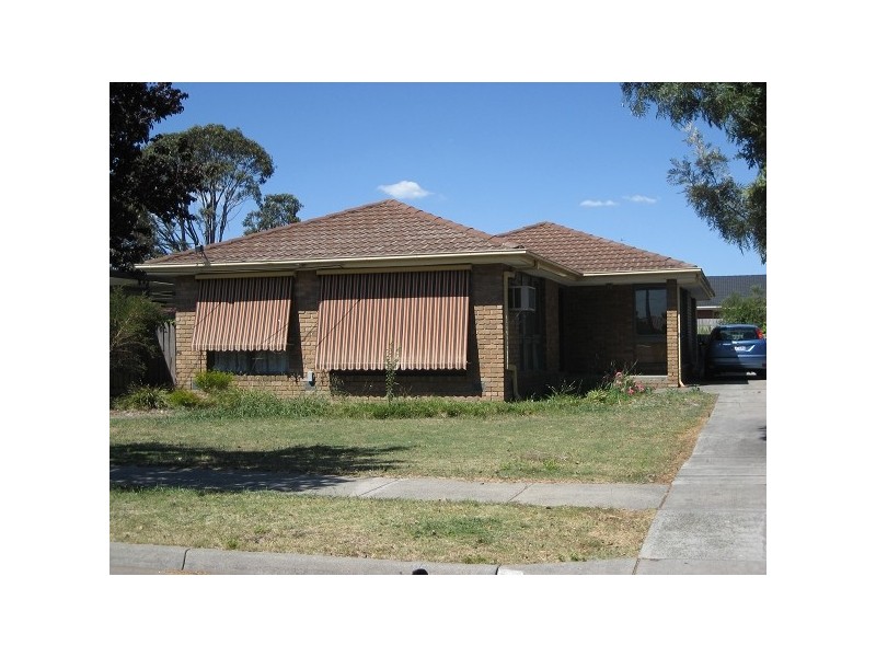 35 GLENELG DRIVE, Clayton South VIC 3169