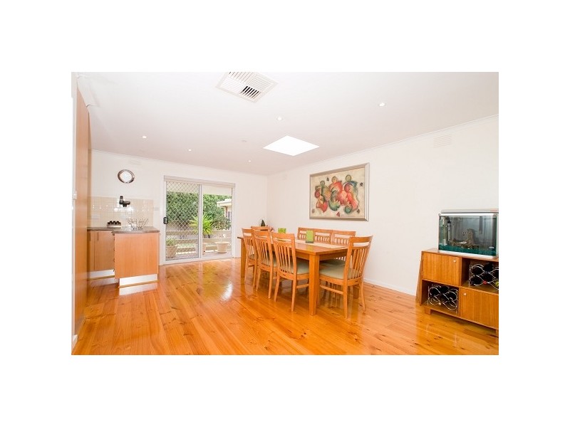 23 Sandalwood Drive, Oakleigh South VIC 3167