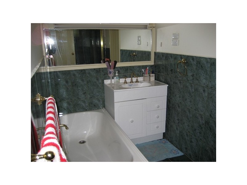 10 Barwon Court, Clayton South VIC 3169