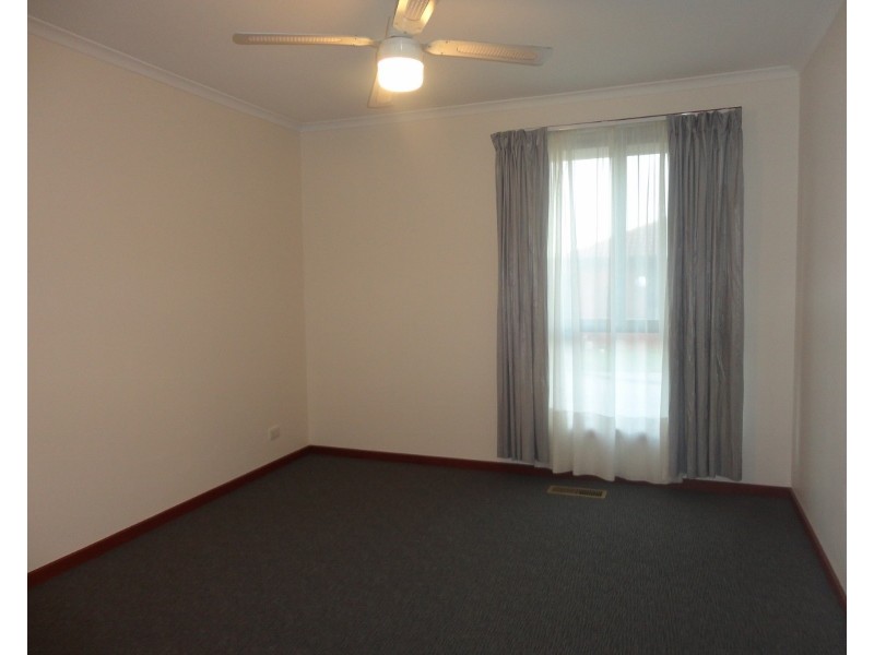 2/144 Springs Road, Clarinda VIC 3169