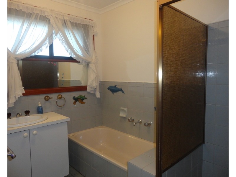 2/144 Springs Road, Clarinda VIC 3169