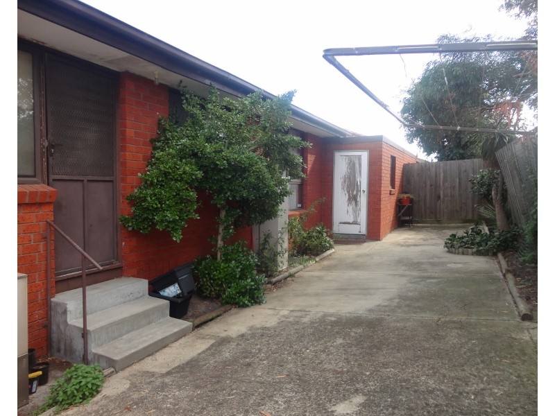 2/144 Springs Road, Clarinda VIC 3169