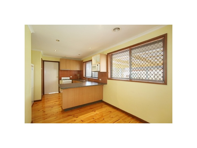 37 Glenelg Drive, Clayton South VIC 3169