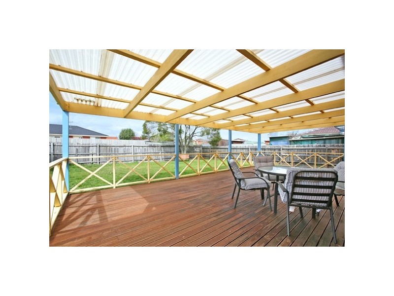 37 Glenelg Drive, Clayton South VIC 3169