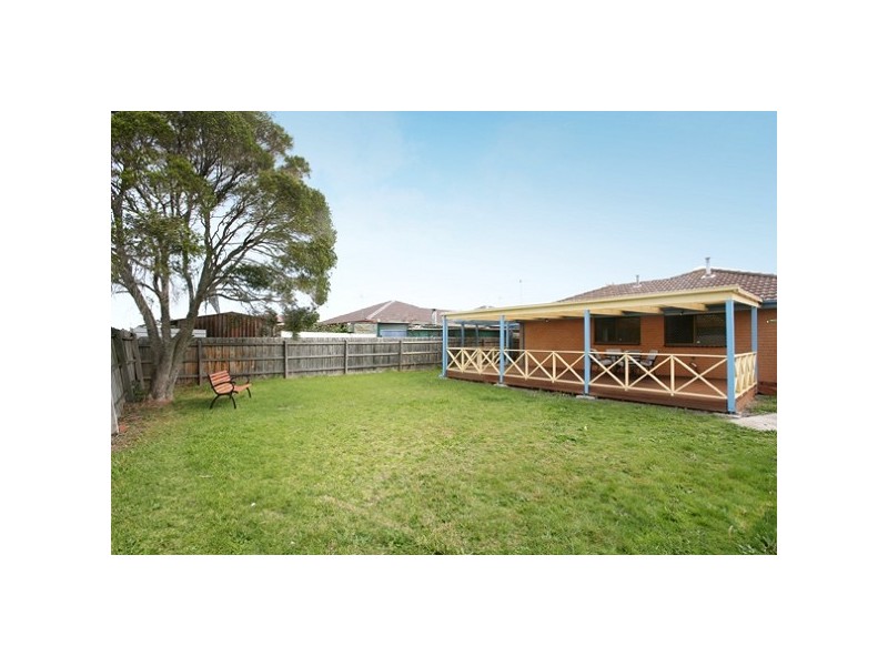 37 Glenelg Drive, Clayton South VIC 3169