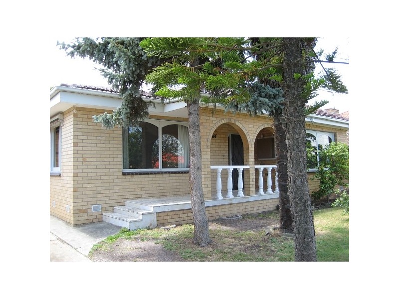 15 Beddoe Avenue, Bentleigh East VIC 3165