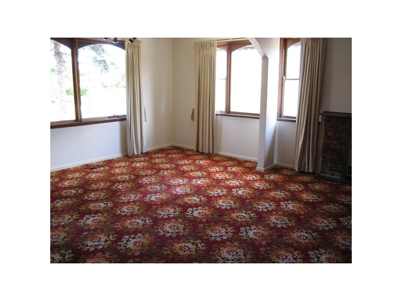 15 Beddoe Avenue, Bentleigh East VIC 3165