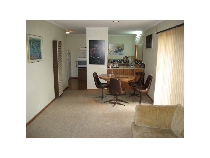 9 Tarago Cres, Clarinda VIC 3169