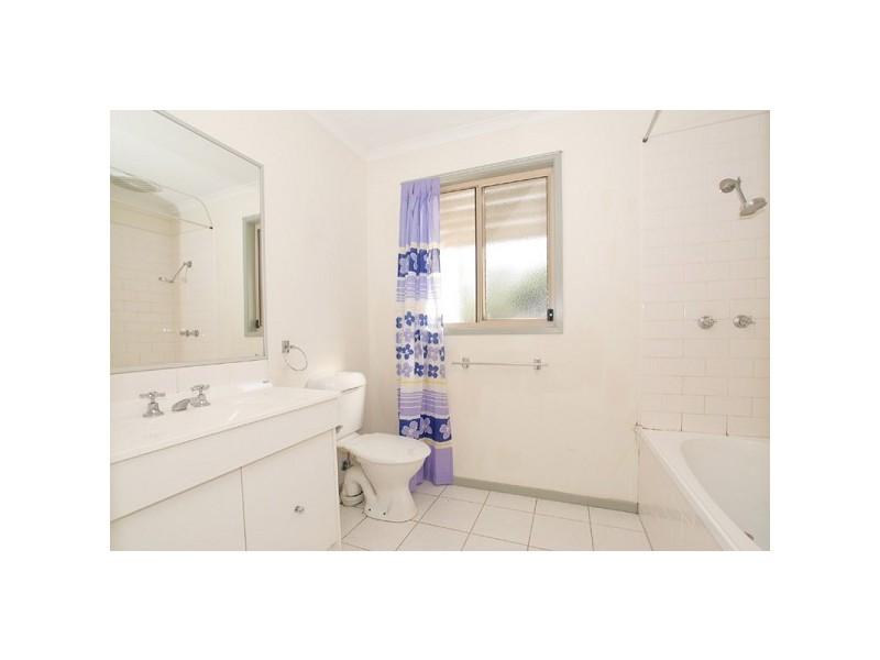 44 Glenelg Drive, Clayton South VIC 3169