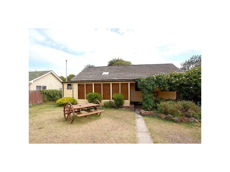14 Rowson Grove, Clarinda VIC 3169