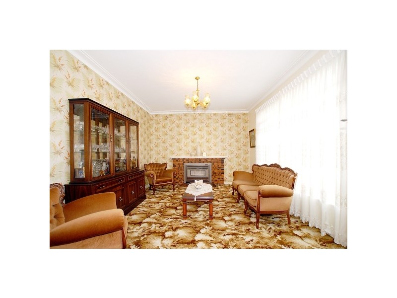 1 Barton Road, Clayton South VIC 3169