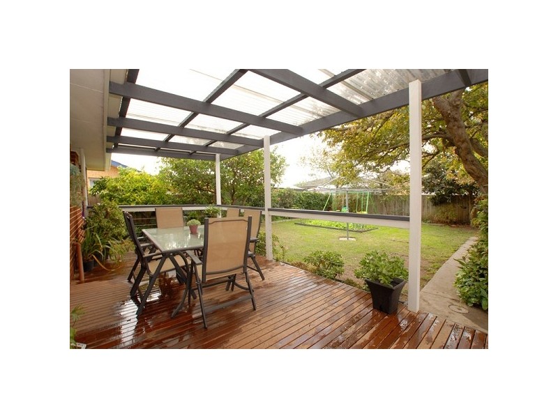 11 Barringun Crescent, Clayton South VIC 3169