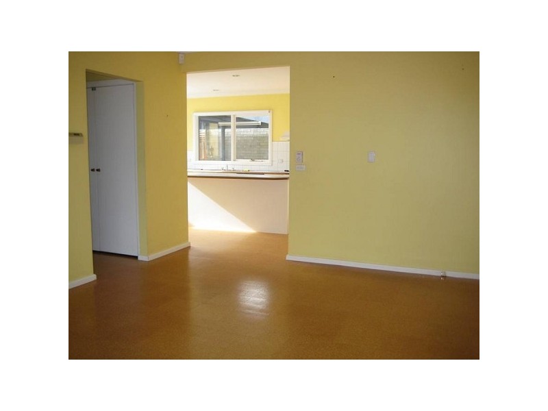 9A Manoon Road, Clayton VIC 3168