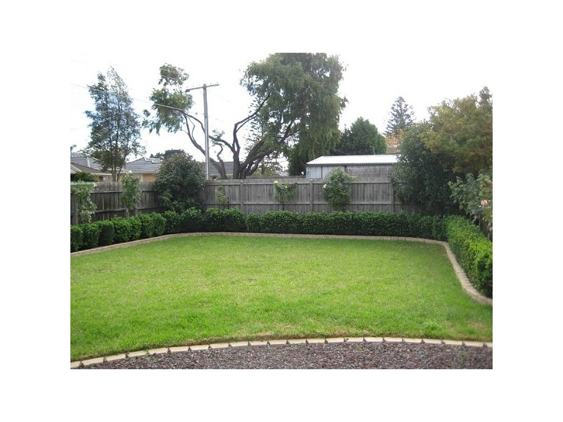 9A Manoon Road, Clayton VIC 3168