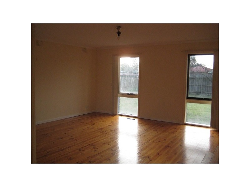 7 GLENELG DRIVE, Clayton South VIC 3169