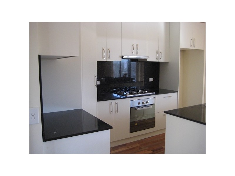 2/10 Second St, Clayton South VIC 3169