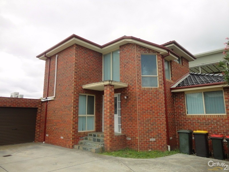 3/4 Burton Avenue, Clayton VIC 3168