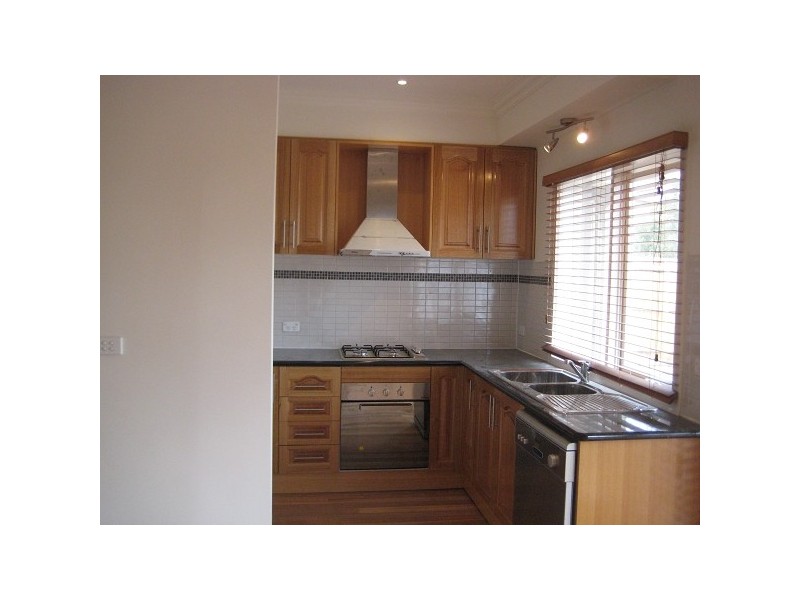 2/1478 Dandenong Road, Oakleigh VIC 3166