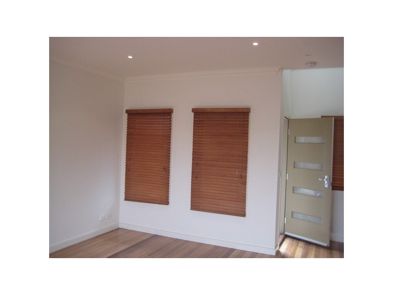 2/1478 Dandenong Road, Oakleigh VIC 3166