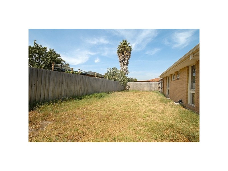 11 Hendon Court, Clarinda VIC 3169