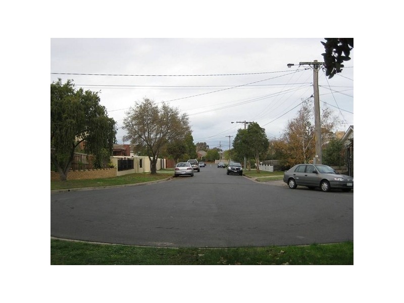 9 Forster Court, Bentleigh East VIC 3165