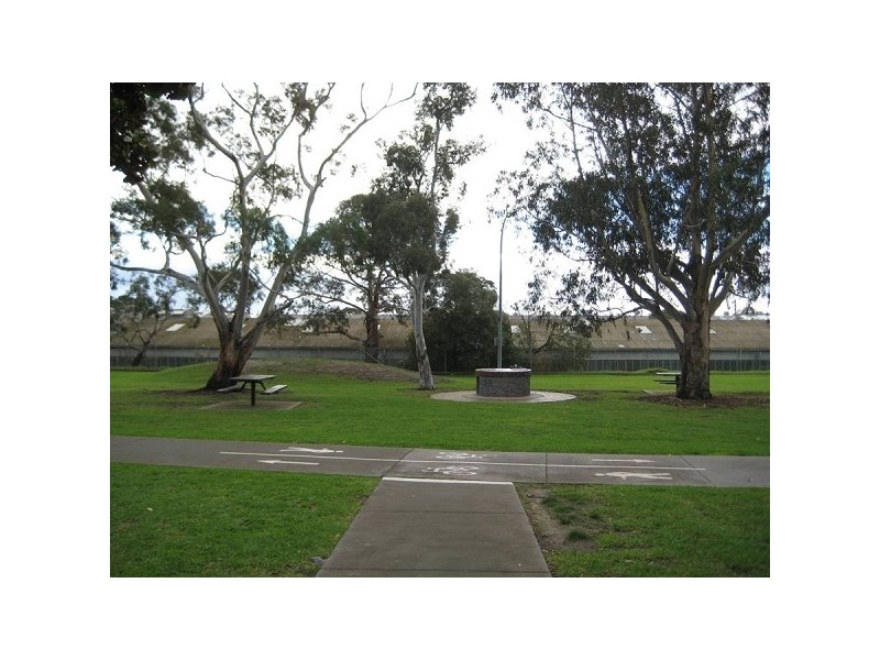 9 Forster Court, Bentleigh East VIC 3165