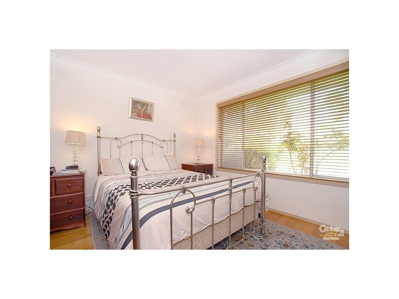 5 Glencannon Crescent, Clayton South VIC 3169