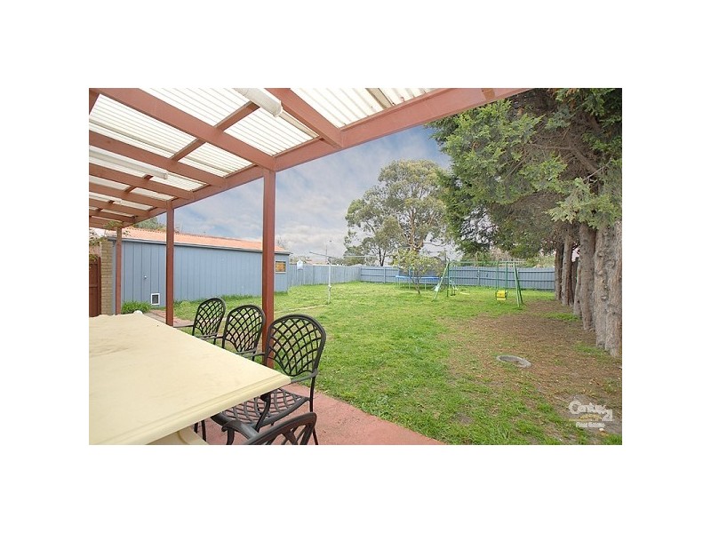 5 Glencannon Crescent, Clayton South VIC 3169