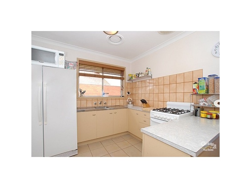 5 Glencannon Crescent, Clayton South VIC 3169