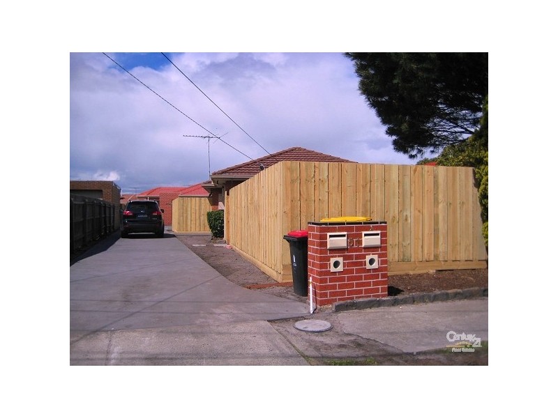 1/51 Leonard Close, Clarinda VIC 3169