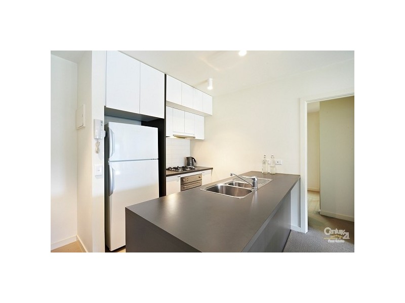 2/2 Greenfield Drive, Clayton VIC 3168