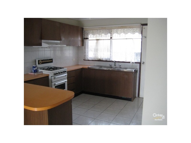 4/15 Oakes Avenue, Clayton South VIC 3169