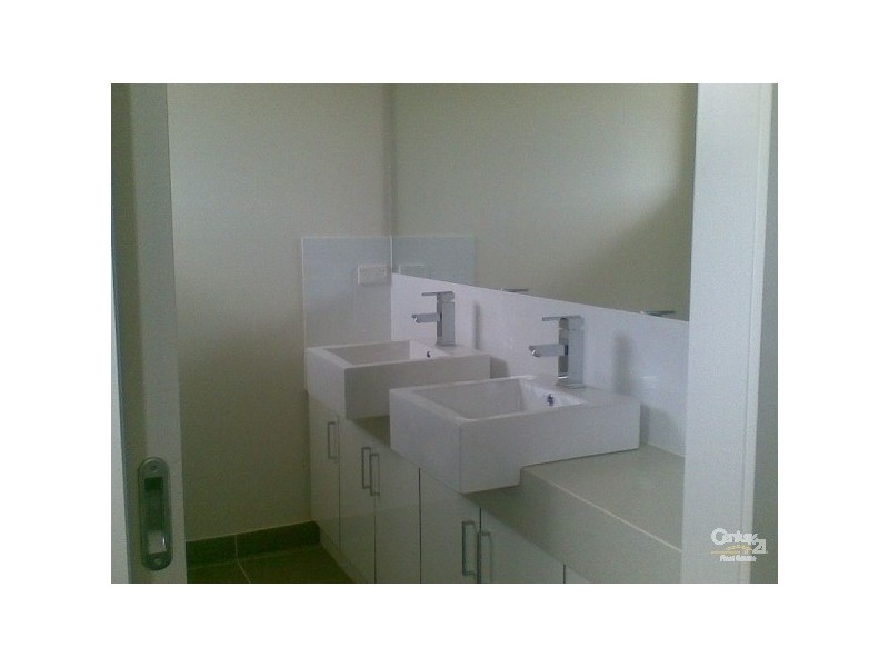 2/32 Kalimna Street, Carrum VIC 3197