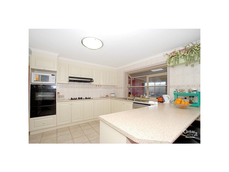 29 Poulter Crescent, Clarinda VIC 3169