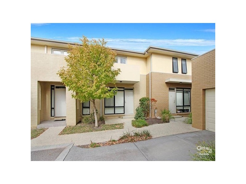 9 Leaf Court, Clayton VIC 3168